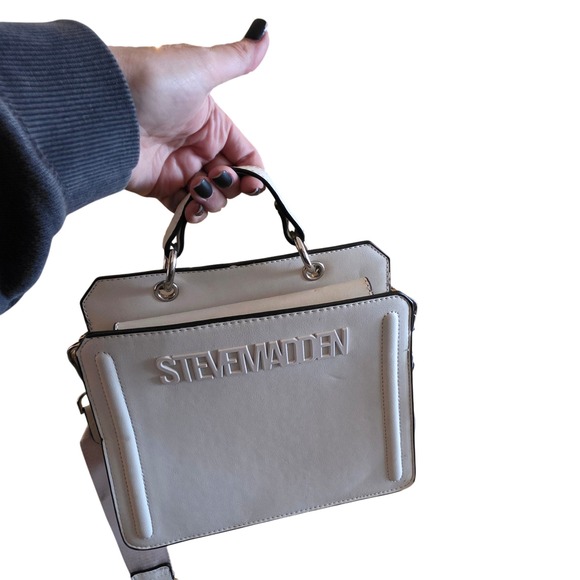 Steve Madden White Embossed Logo Crossbody Bag Adjustable Strap city Scandi Chic - Picture 3 of 14